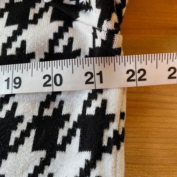 JNY Signature Houndstooth Cardigan - Picture 9 of 10